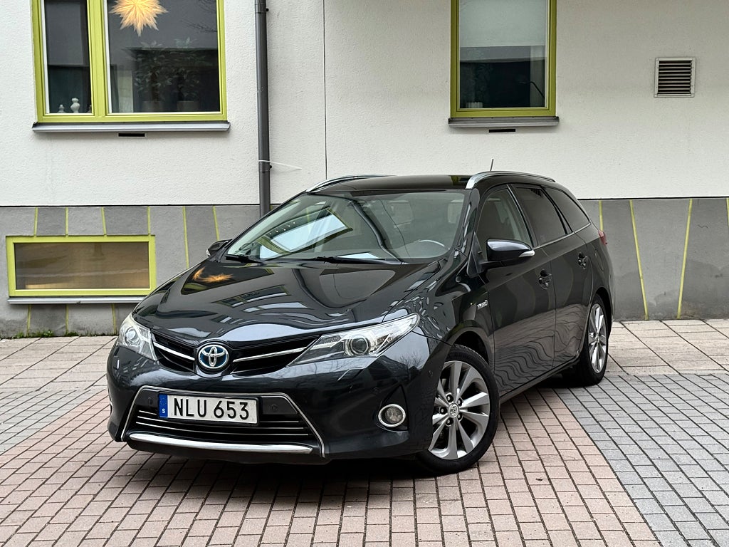 Toyota Auris Touring Sports Hybrid e-CVT Executive Backkamera Panorana