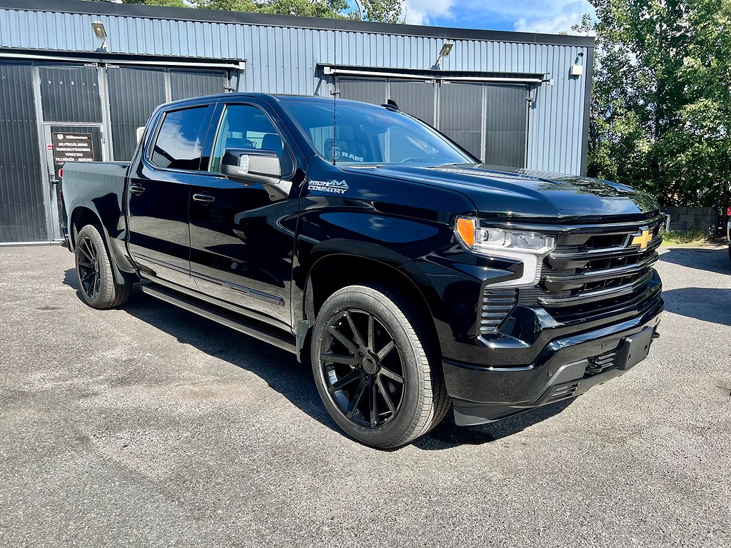 Chevrolet Silverado High Country 6.2L 4WD Black Edition 