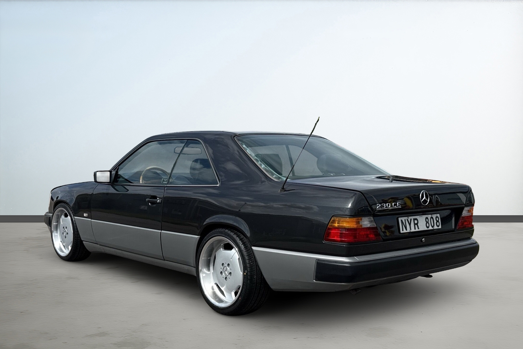 Mercedes-Benz 230 CE Coupé Monoblock AMG 1988, kuva 3/43