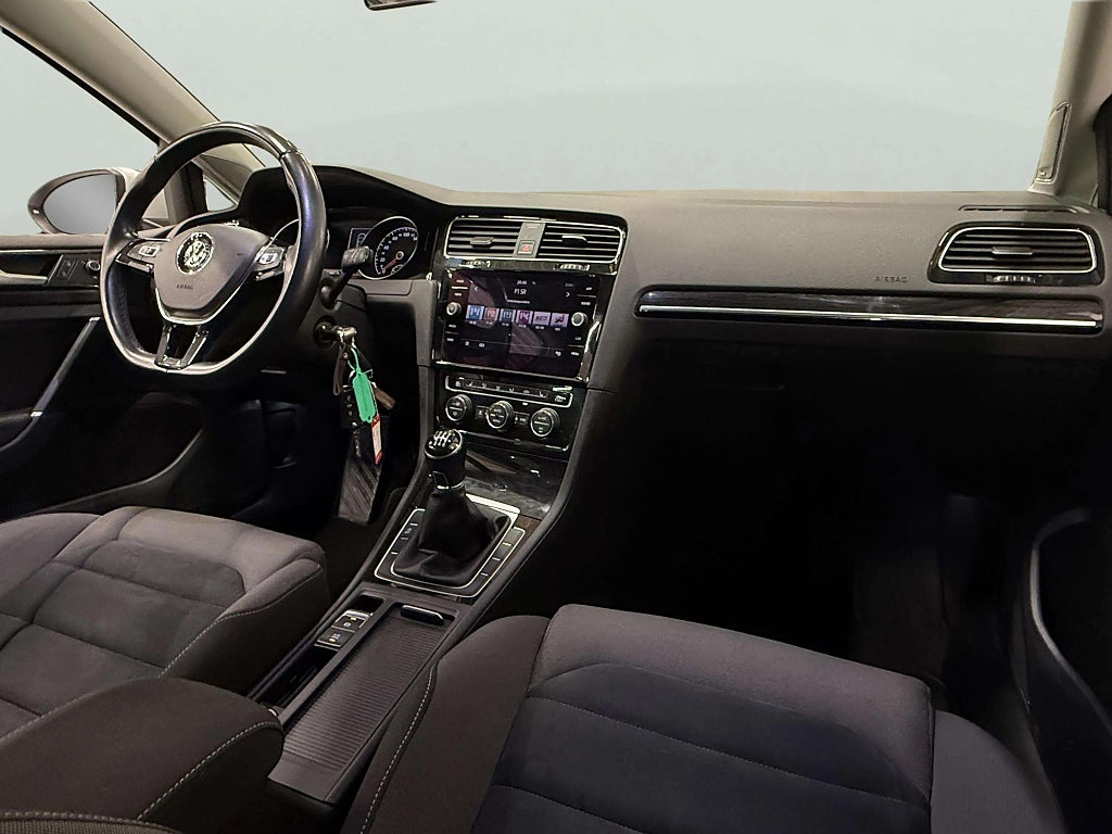 Volkswagen Golf I 5-dörrar 1.5 TSI 150hk GT Värmare B-Kamera Dynaudio - miniatyr 14