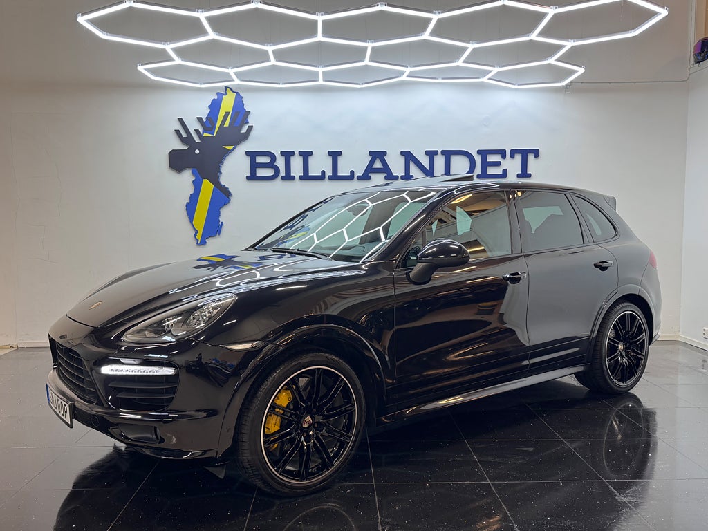 Porsche Cayenne GTS 4.8 V8-SportChrono-Burmester-Drag-420HK
