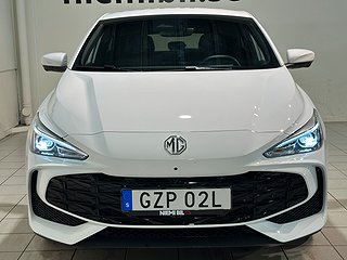 MG 3 Hybrid+ Luxury Carplay 360° GPS Pvärm S/V-hjul MOMS