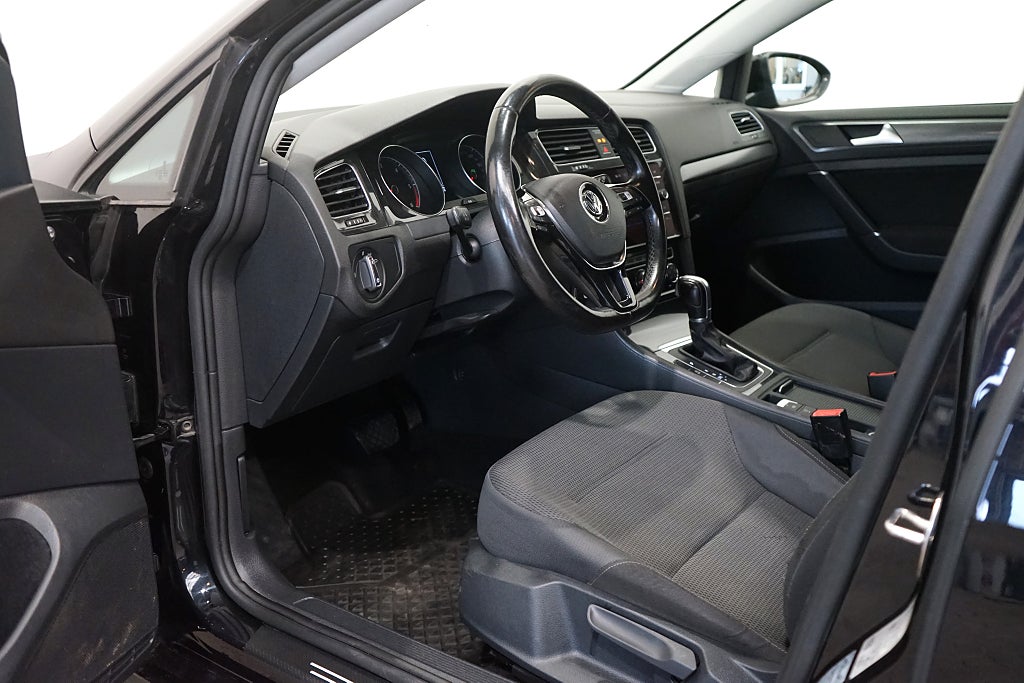 Volkswagen Golf 5-dörrar 1.6 TDI Automat Dragkrok Carplay 116hk