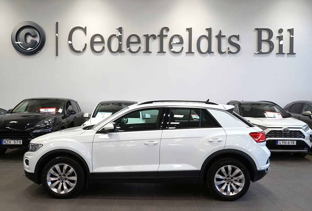 Volkswagen T-Roc 1.5 TSI Base Carplay Värmare-Fjärr P-Sensorer SoV