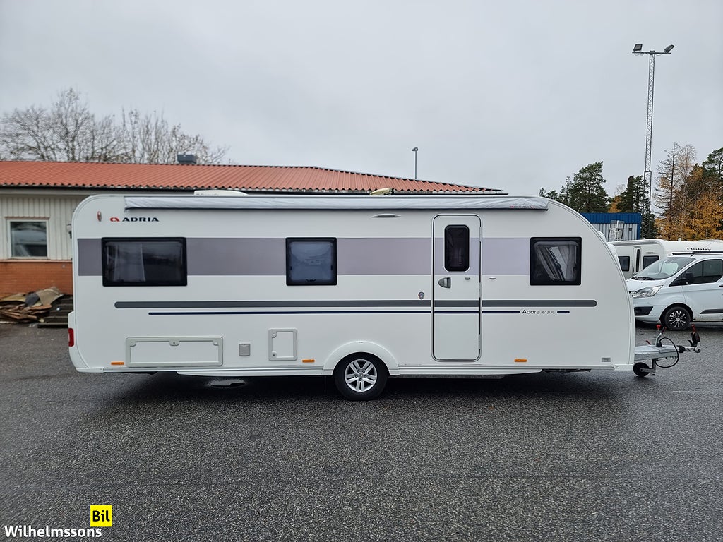 Adria ADORA 613 UL MARKIS FÖRTÄLT AC VINTERANPASSAD