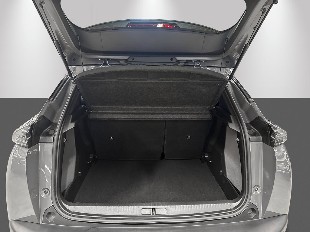 Peugeot 2008 1.2 PureTech 130HK Manuell Allure – bild 15