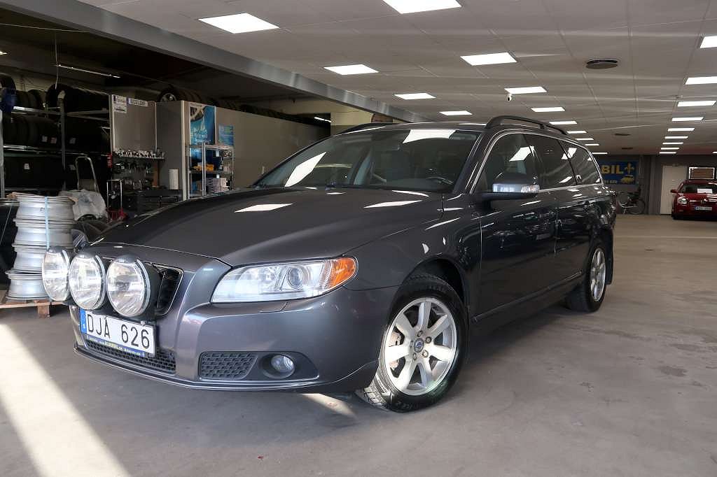 Volvo V70 D3 Geartronic Momentum Automat / ny servad