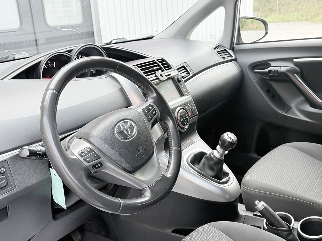 Toyota Verso 1.6 Manual, 111hp, 2014