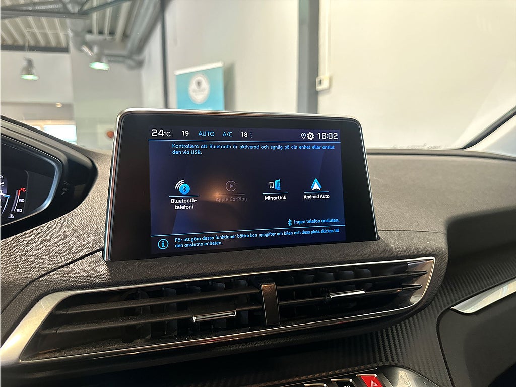 Bild på Peugeot 3008 Active 1.2 PT 130hk - B-KAMERA, CARPLAY
