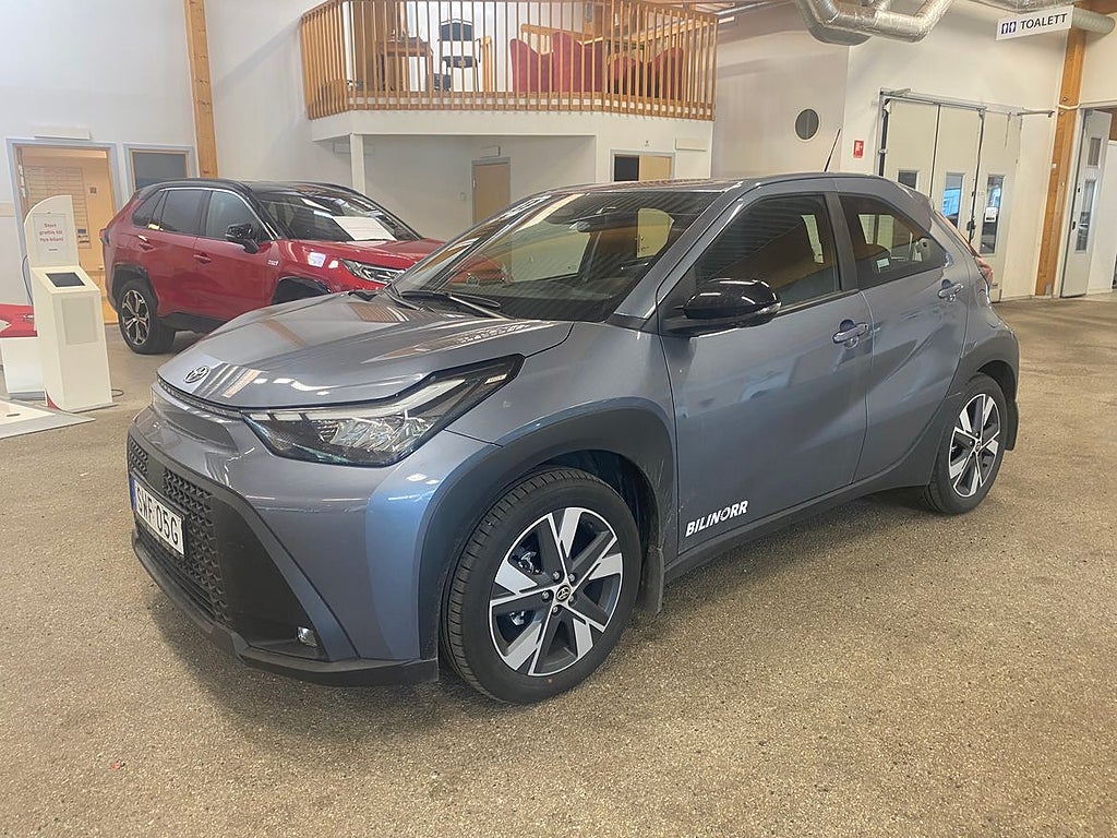 Toyota Aygo X Aygo X Hybrid Play Comfort Pack | Vinterhjul