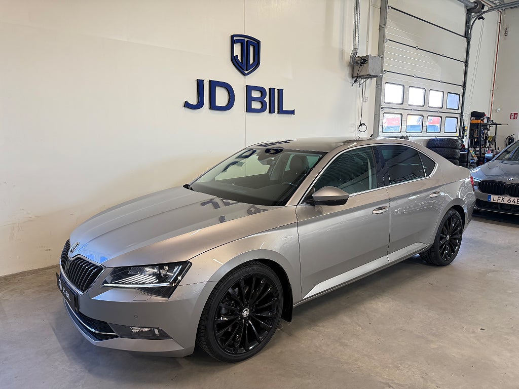 Skoda Superb 2.0 TDI 4x4 SCR Business Edition L&K Bkamera Navi 190hk