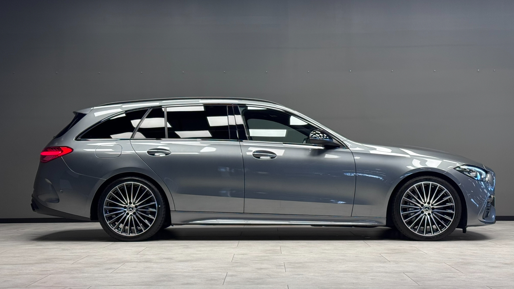 Mercedes-Benz C 220 T d AMG Night 2022, bild 5/47