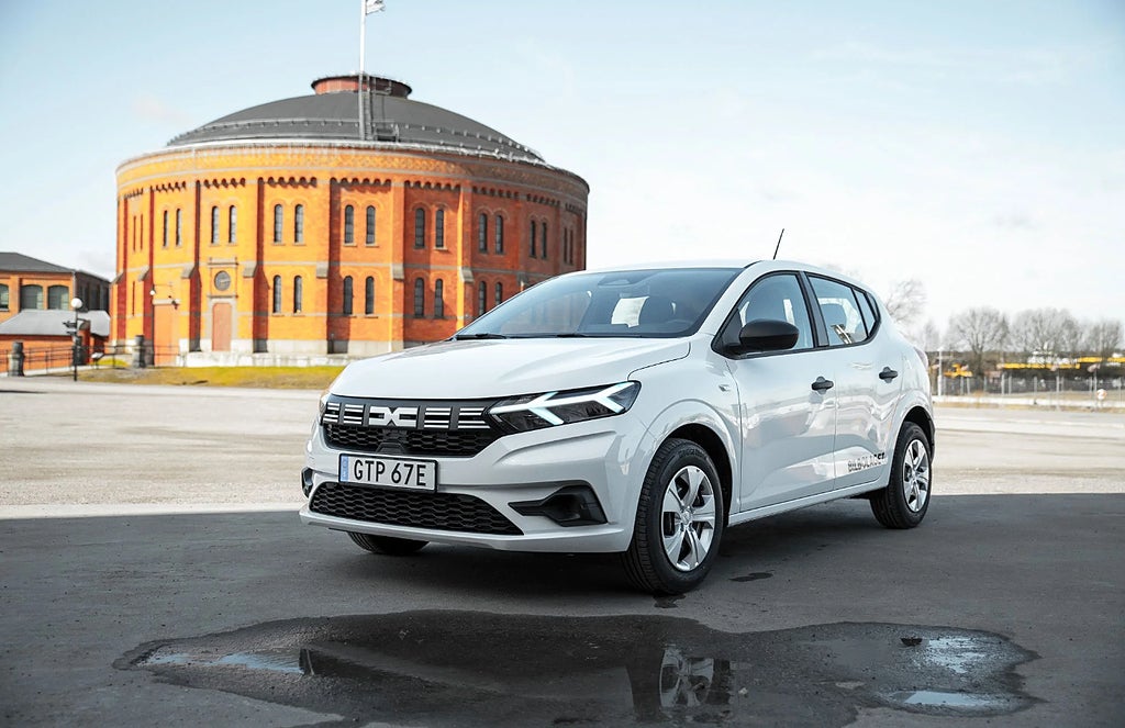 Dacia Sandero Essential TCe 90  KAMPANJ FRÅN 1990:-/månad