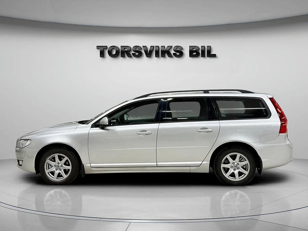 Volvo V70 D3 Geartronic Classic, Momentum Navi Drag  2 Ägare - miniatyr 3