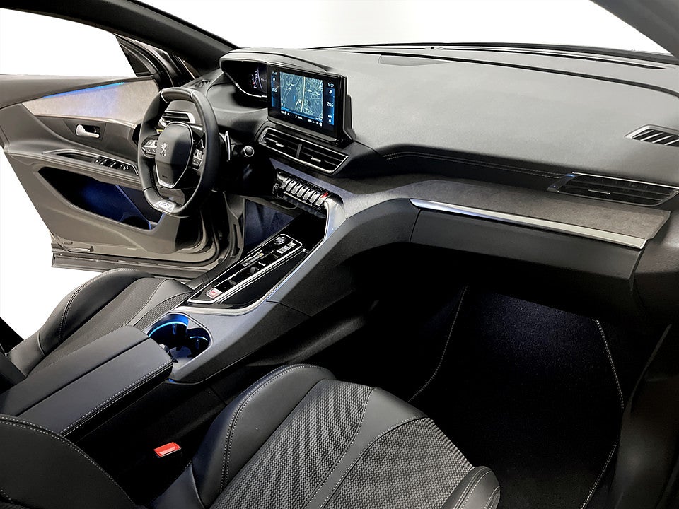 Bild på Peugeot 5008 GT Black Pack 1.2 PT 130hk Aut - 7-SITS,B-KAMERA,CARPLAY