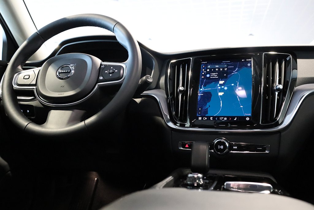 Volvo V60 Recharge T6 AWD Aut Core edt Navi Drag Leasbar 2023