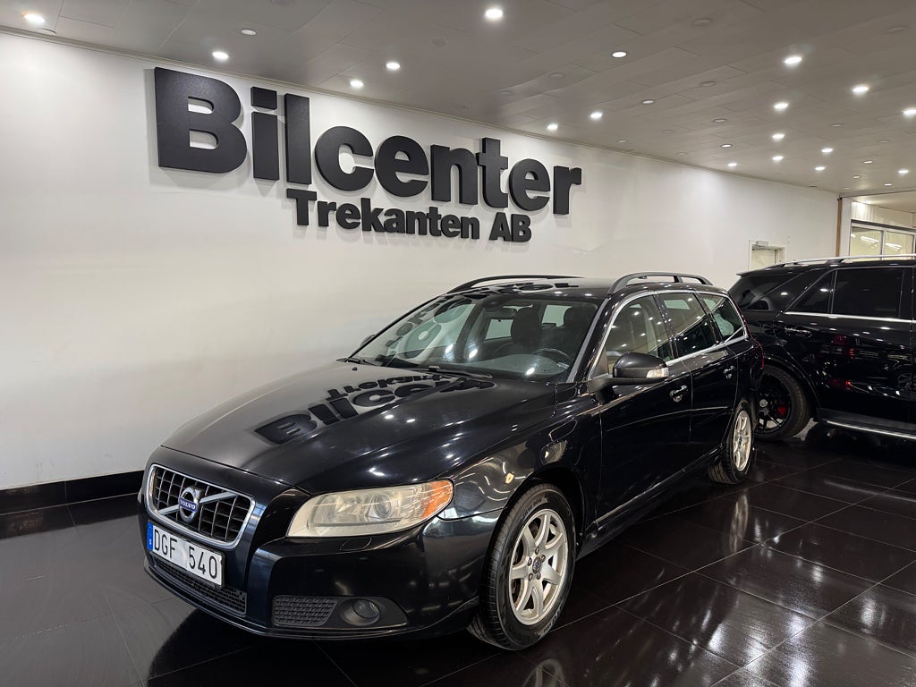 Volvo V70 2.4D Momentum Euro 4 Kamrembytt Dragkrok