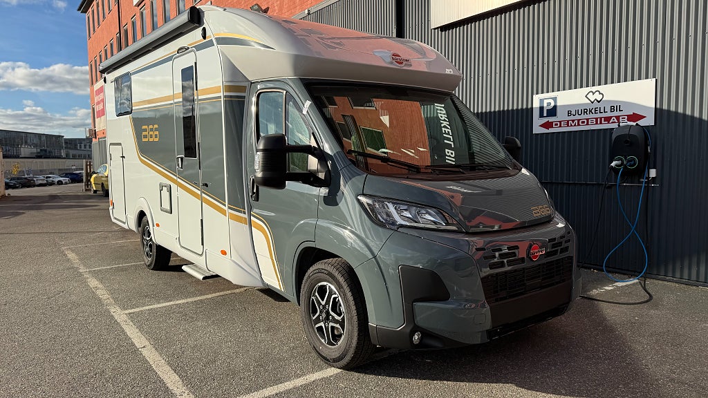 Bürstner B66 TD 690 140hk, Automat, Långbäddar, Lithium, Jubileumsmodell!