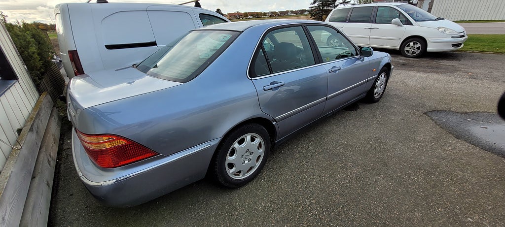 Honda Legend 3.5 V6 Automatic, 208hp, 1999
