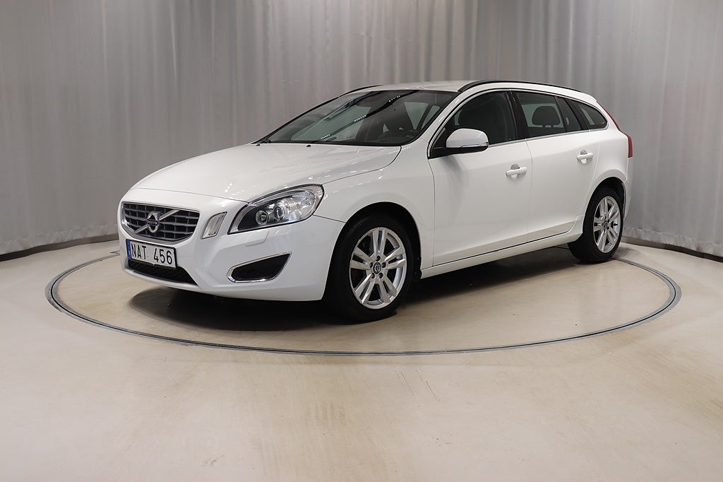 Volvo V60 D4 163hk Momentum Farthållare Sensorer Läder 2014