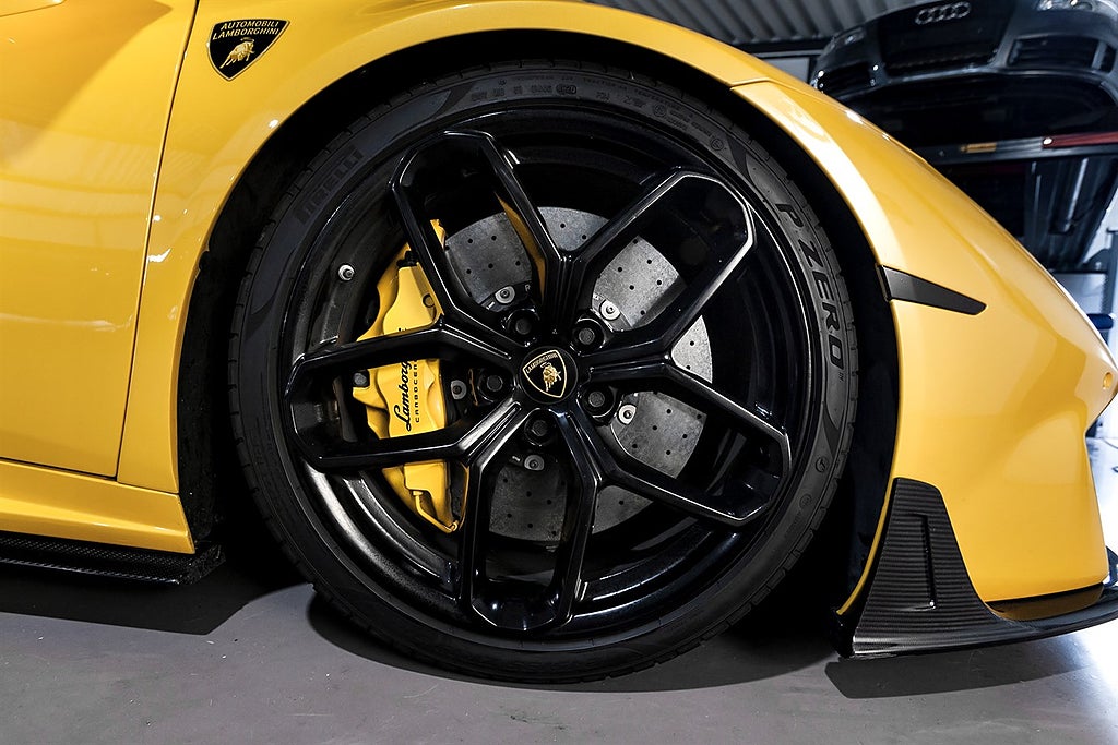 Lamborghini Huracán 2018 - miniatyr 24