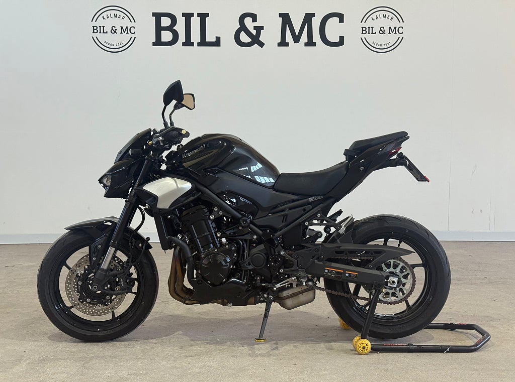 Kawasaki Z900 Nyskick låga mil räntekampanj 0kr insats 
