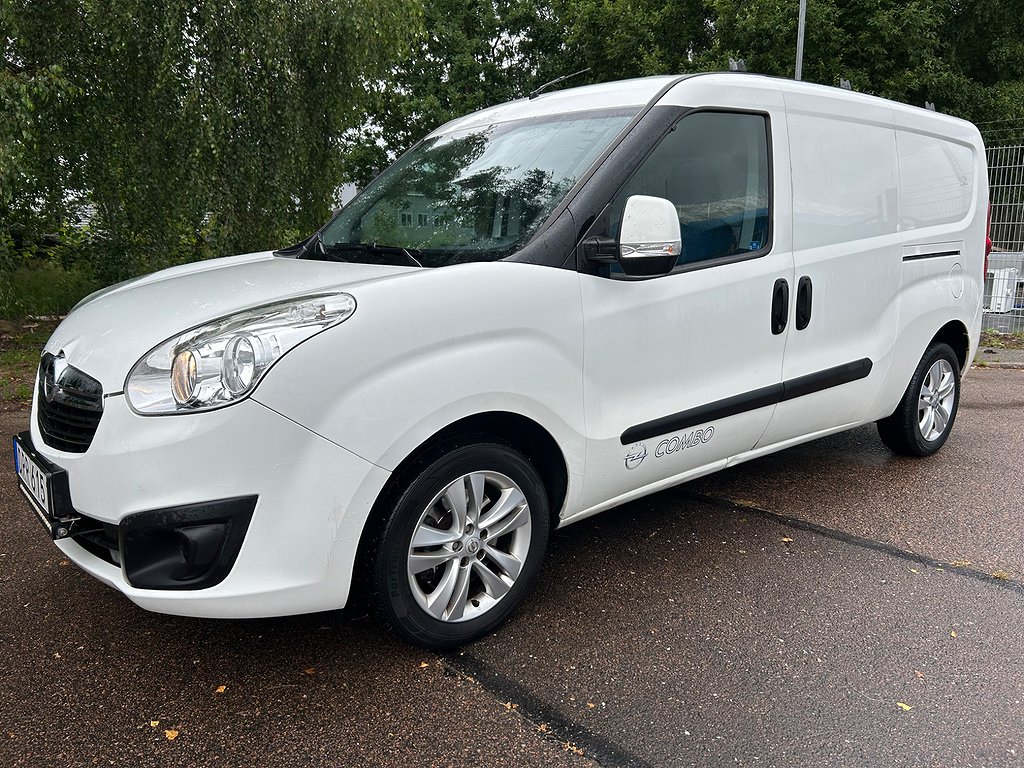 Opel Combo Maxi 1.4CNG 120Hk Dragkrok MOMS/VAT Nyb Sv-Såld 