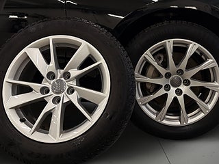 Audi A4 Avant 40 TDI quattro S&V-hjul/A.d Fart/Navi/Drag/Dvärm – bild 14
