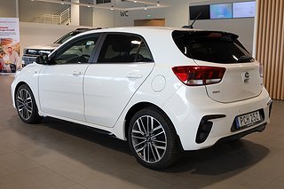 Halvkombi Kia Rio 3 av 15