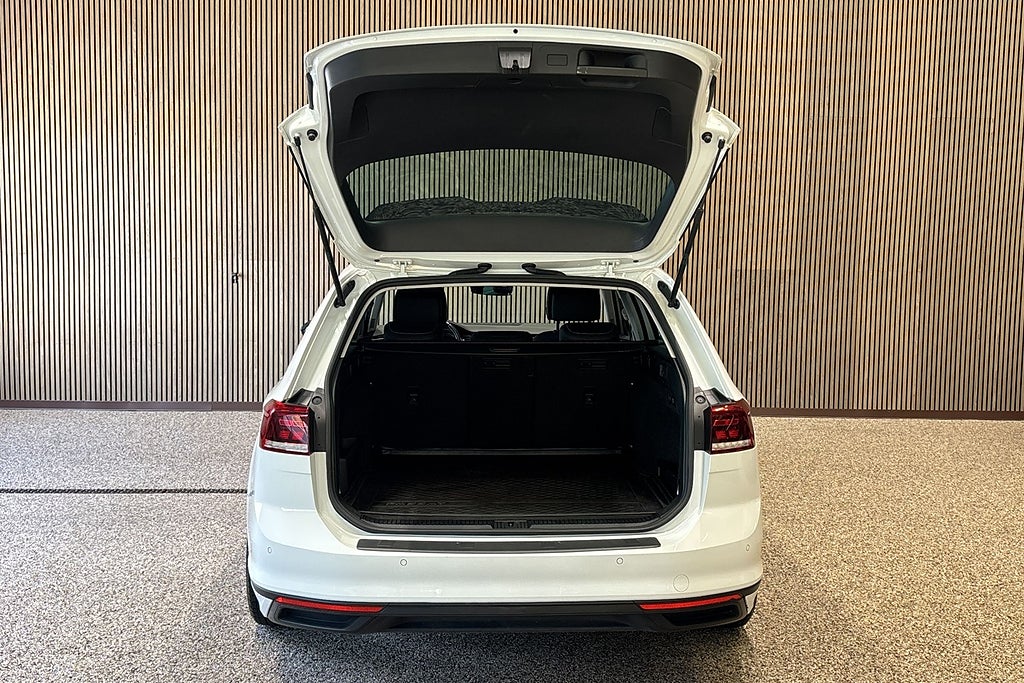Volkswagen Passat Sportscombi GTE 1.4 TSI GTE R-design
