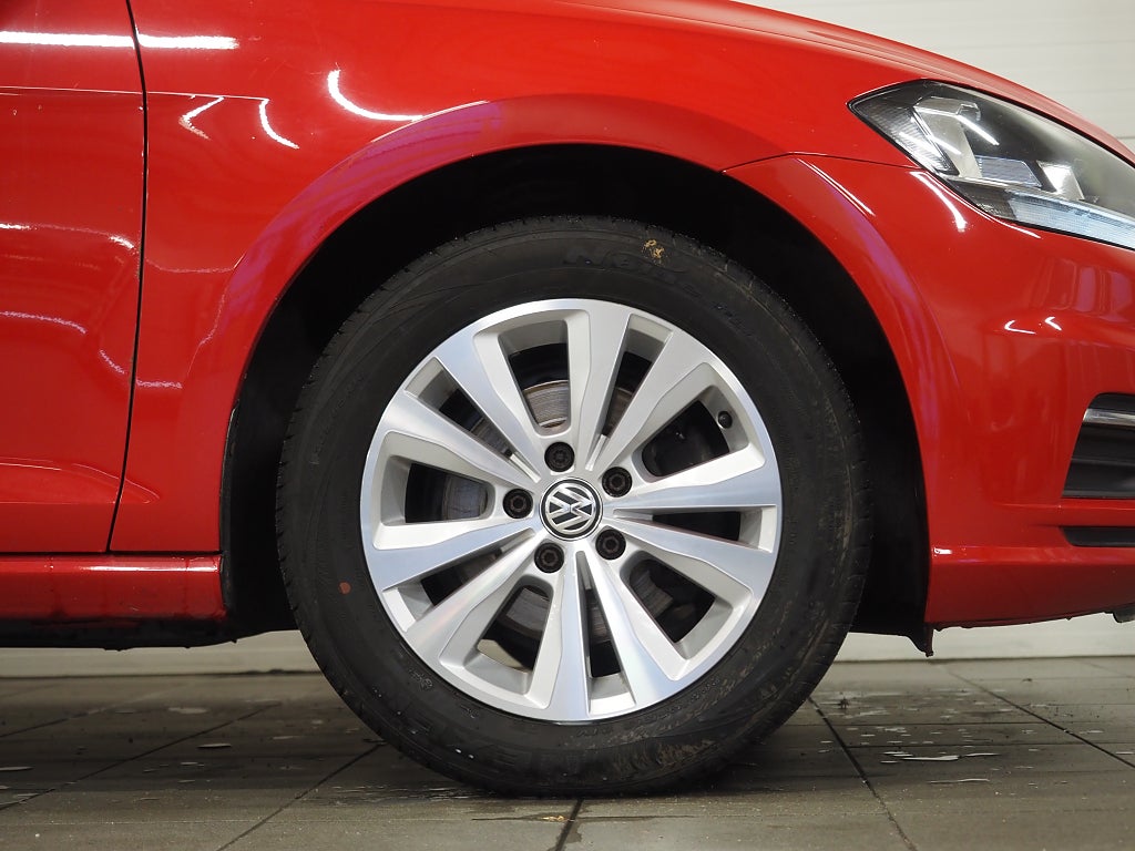 Volkswagen Golf SC 1.0 TSI DSG 110hk P-Sensorer ACC Carplay