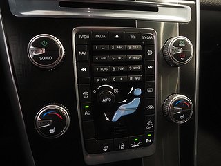 SUV Volvo XC60 24 av 27