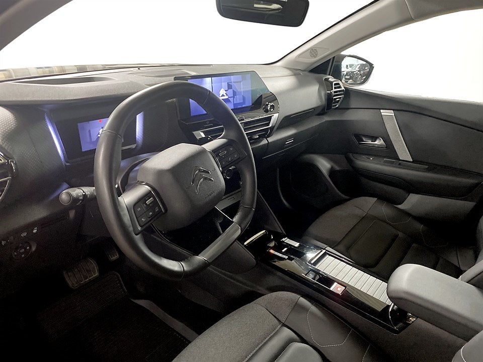 Bild på Citroën C4 Shine 1.2 PT 130hk Aut - 360-KAMERA, RATTVÄRME