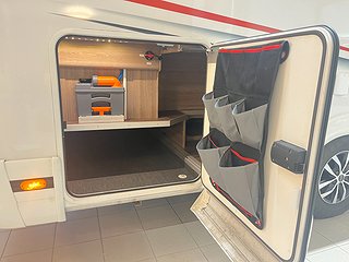 Husbil-integrerad Kabe TMI 810 LT 11 av 31