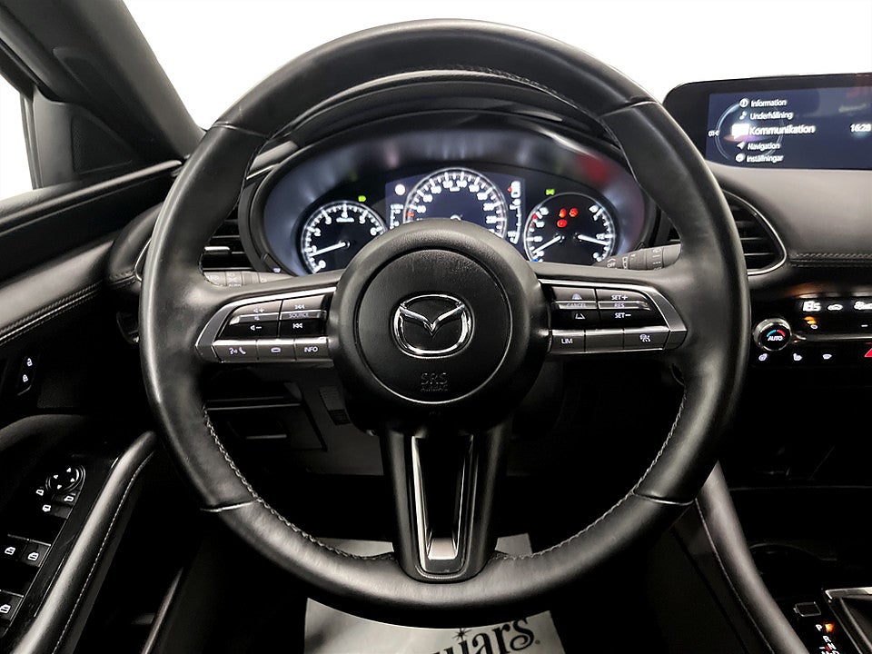 Bild på Mazda 3 Sky 2.0 SKYACTIV-G M 150hk Aut B-KAMERA CARPLAY