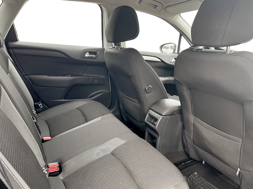 Bild på Citroen C4 Feel 1.2 e-THP 130hk Aut BACKSENSORER FARTHÅLLARE