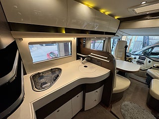 Husbil-integrerad Concorde Credo 840 L IVECO (170HK AUTOMAT) Långbädd! Stort badrum! ALDE! 19 av 26