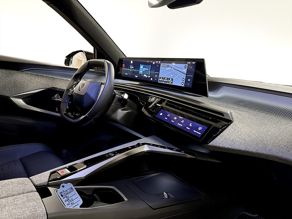 Bild på Peugeot 5008 GT Hybrid 145hk Aut KAMPANJ BRÄNSLE INGÅR