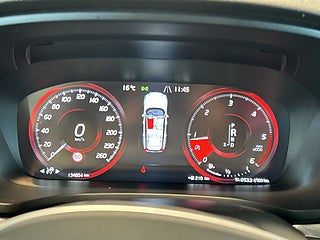 Volvo V60 Cross Country D4 AWD Geartronic Dvärm/Drag/Kamera/Sensorer – bild 17