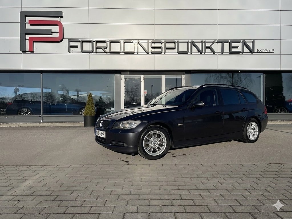 BMW 320 i Touring Advantage M+Kupe-värmare SoV-däck