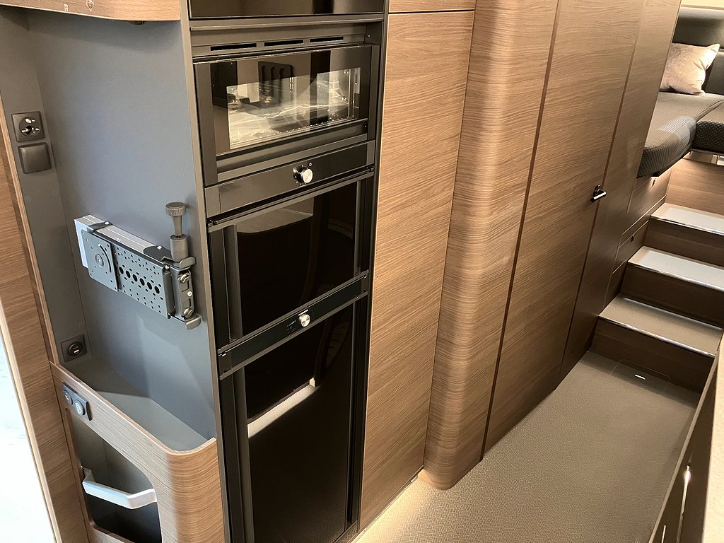 Adria Super Sonic 890 LL / ALDE / AC Bodel / Läder / MB - Adria