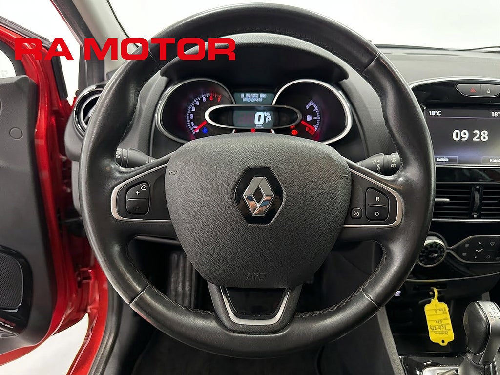 Renault Clio Sport Tourer 1.2 118hk Aut Intense | Navi | P-Sensor