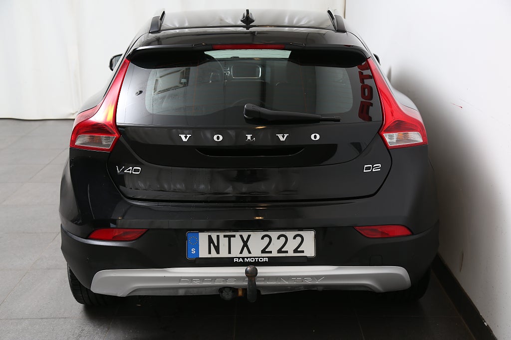 Volvo V40 Cross Country D2 Momentum BE 120hk Värmare Dragkrok 2016