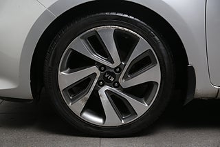 Halvkombi Kia Rio 7 av 23