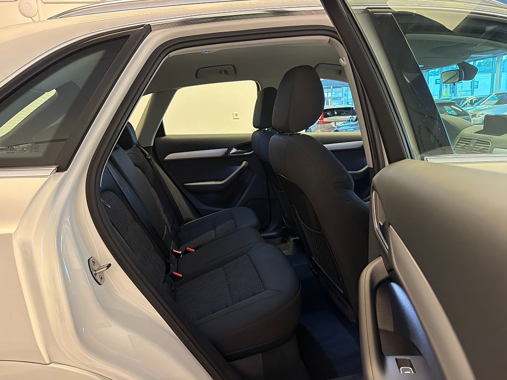 Audi Q3 2018 - miniatyr 7