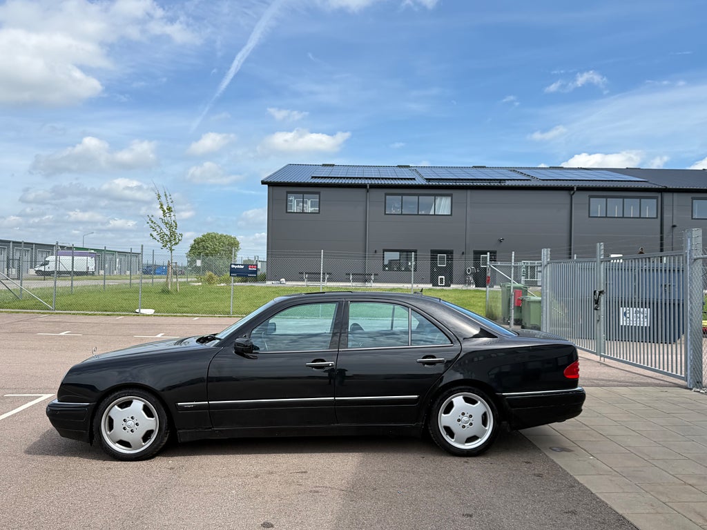 Mercedes-Benz E 430 Automatisk, 5-trinn, 279hk, 1999