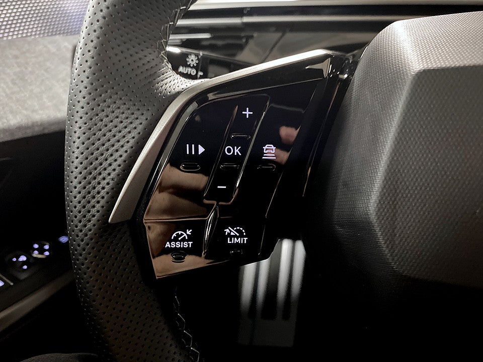 Bild på Peugeot 5008 GT Hybrid 145hk Aut 7-SITS B-KAMERA CARPLAY
