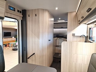 Husbil-halvintegrerad Sun Living C 70 DL 9 av 14
