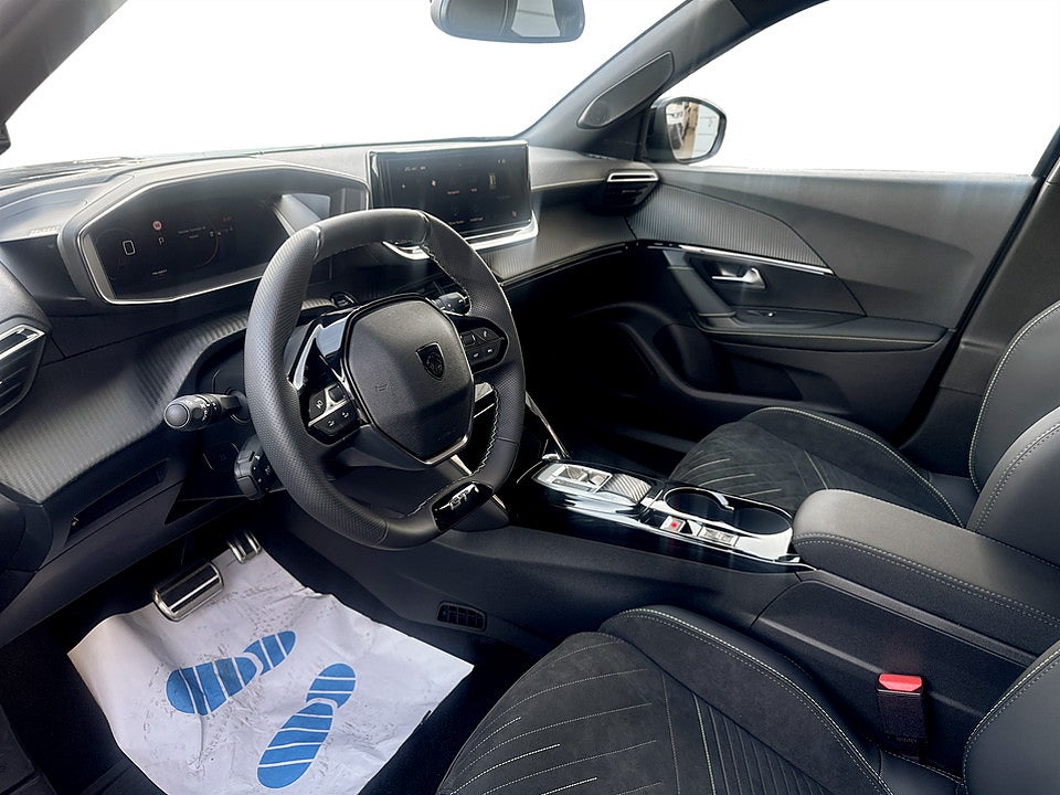 Bild på Peugeot 2008 GT Hybrid Aut - OMGÅENDE LEVERANS!