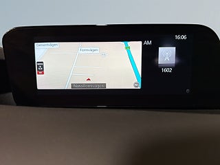 Mazda 3 Hatchback 2.0 M Hybrid Kamera GPS HuD Rattvärme SoV – bild 15